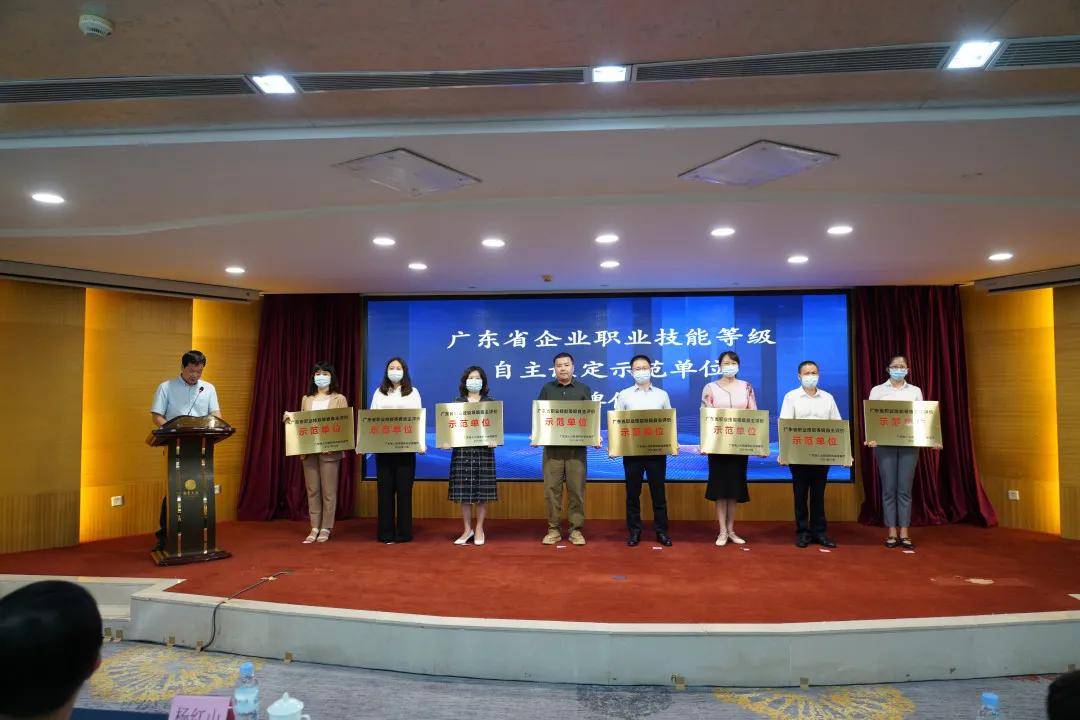 it技術團隊工作氛圍_it技術宅技術_it技術工程師